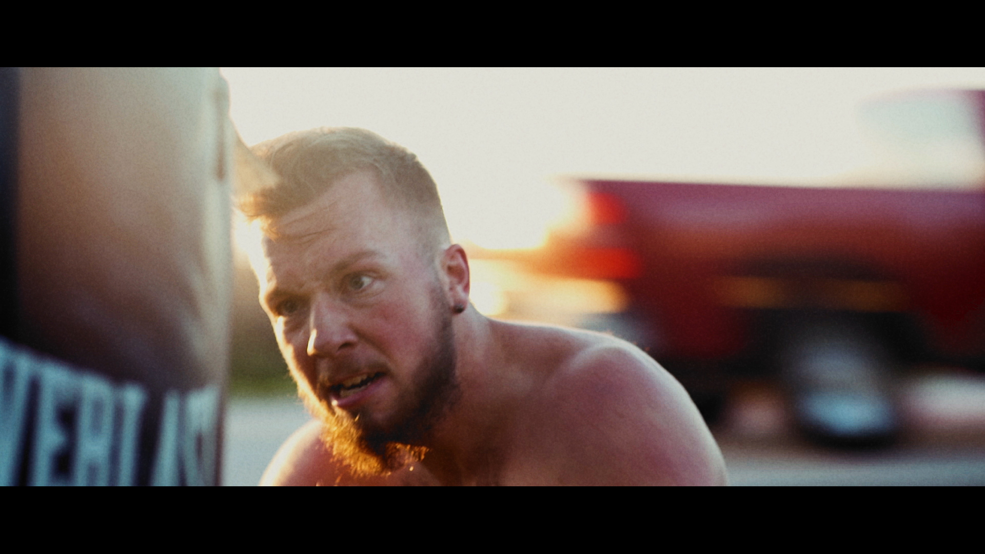 img/stills/kool-music/Sequence 01.00_01_56_14.Still005.jpg